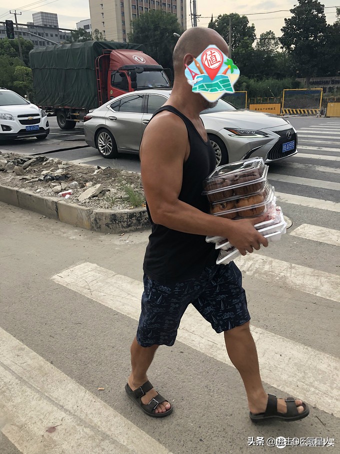 costco开业4小时被挤爆,costco开业一周被玩坏