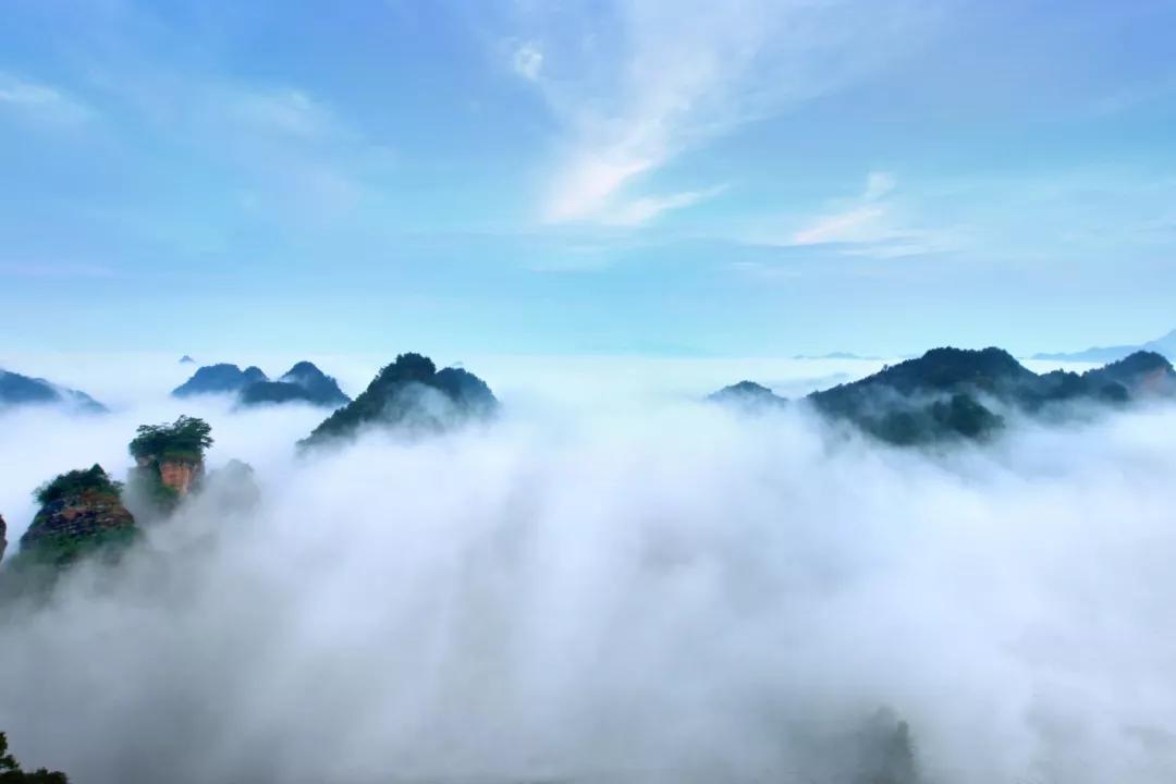 五一山顶云海露营攻略,云海悬崖旅游攻略