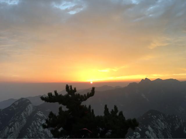 华山自驾最惊险的道路,华山最惊险的公路