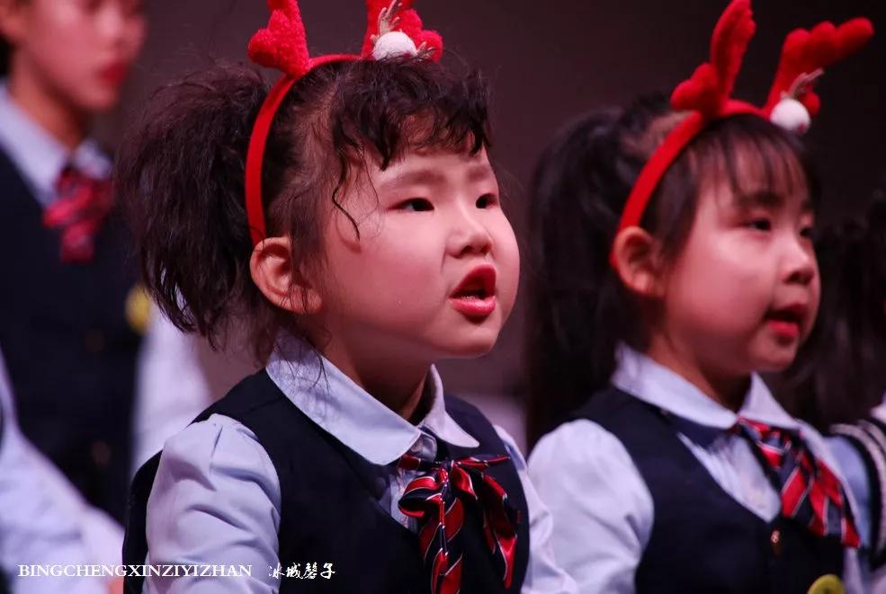 雅歌儿童合唱团，哈尔滨乐曲舞台上的小星星