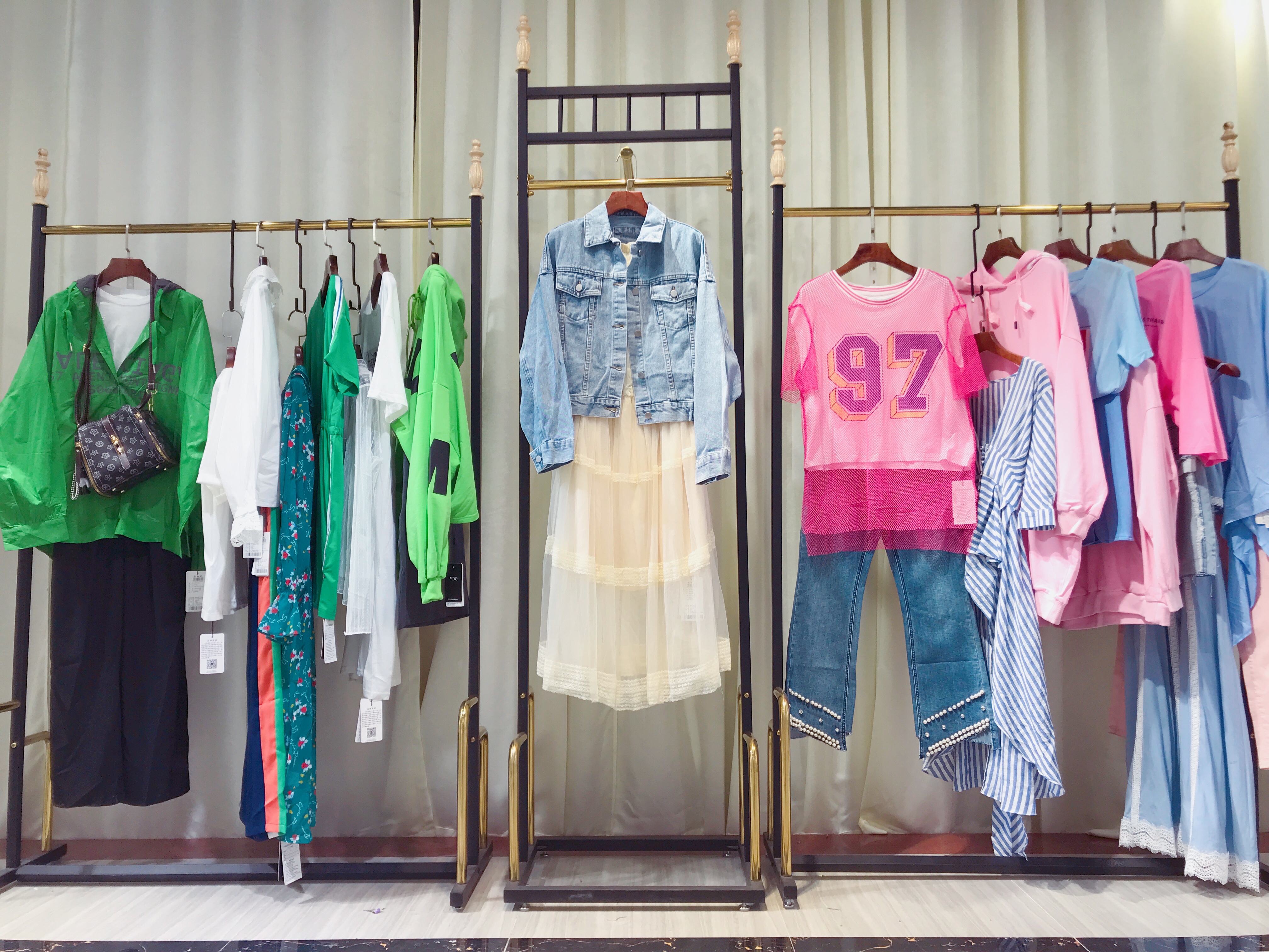 时尚潮牌《YDJ》2020春上新实拍图片，低价批发