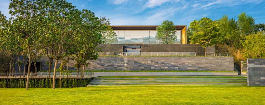 依山傍水苏式园林庭院,自然清幽山谷依山而建的院落