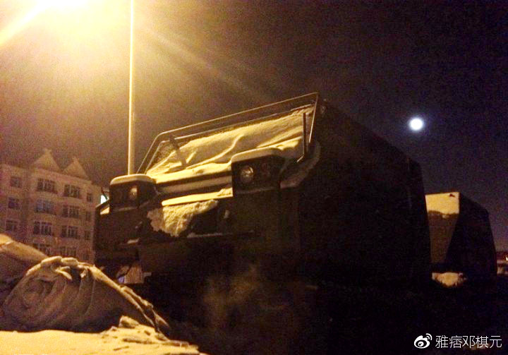 铰接式履带全地形车,中国最新款蟒式履带军用全地形车