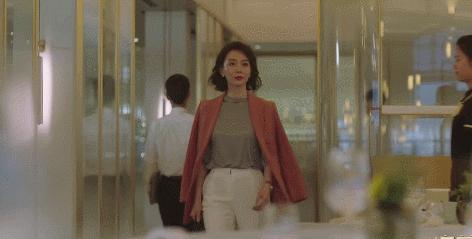职场剧虽下线，但她们的衣柜我收藏了