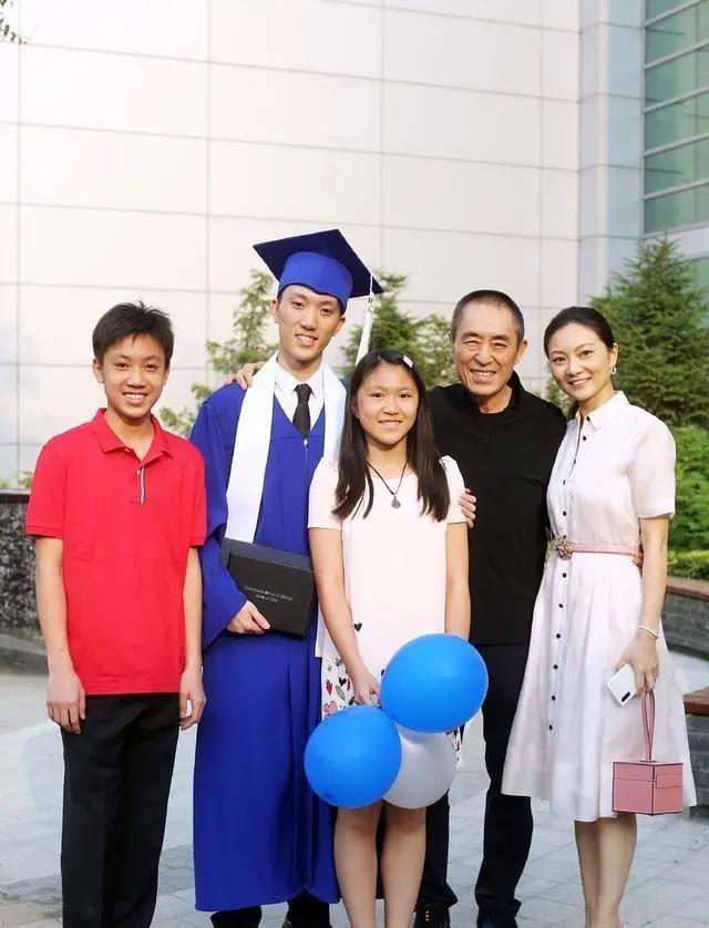 陈婷张艺谋与岳母合影,陈婷为什么嫁给张艺谋