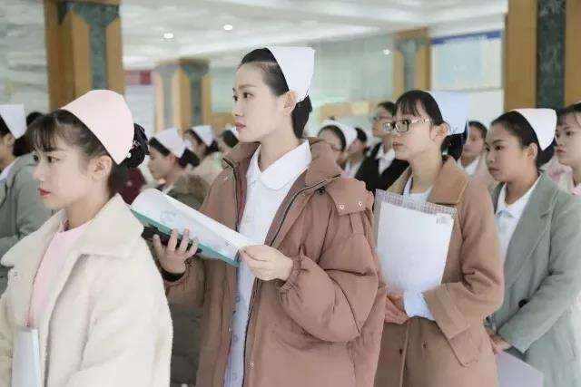 报考青岛卫校护理专业还需面试吗,护理单招面试问题有哪些