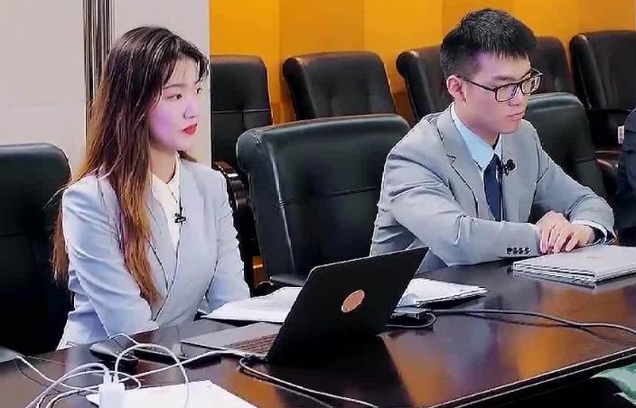 22岁河北女孩成为董明珠“钦点”的接班人，她究竟有何本事？
