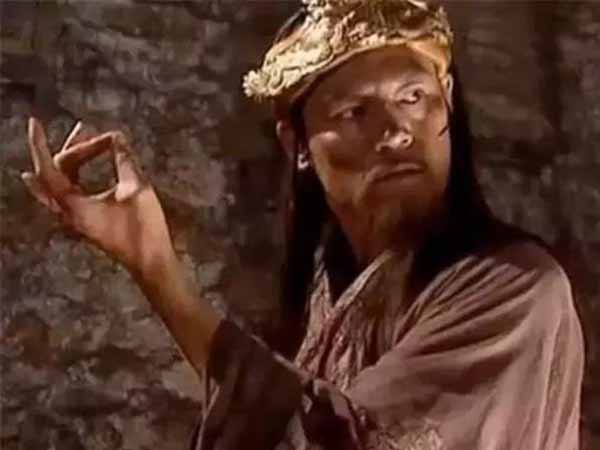 笑傲江湖，华山派为什么特别穷？连首徒令狐冲的零花钱都不多？