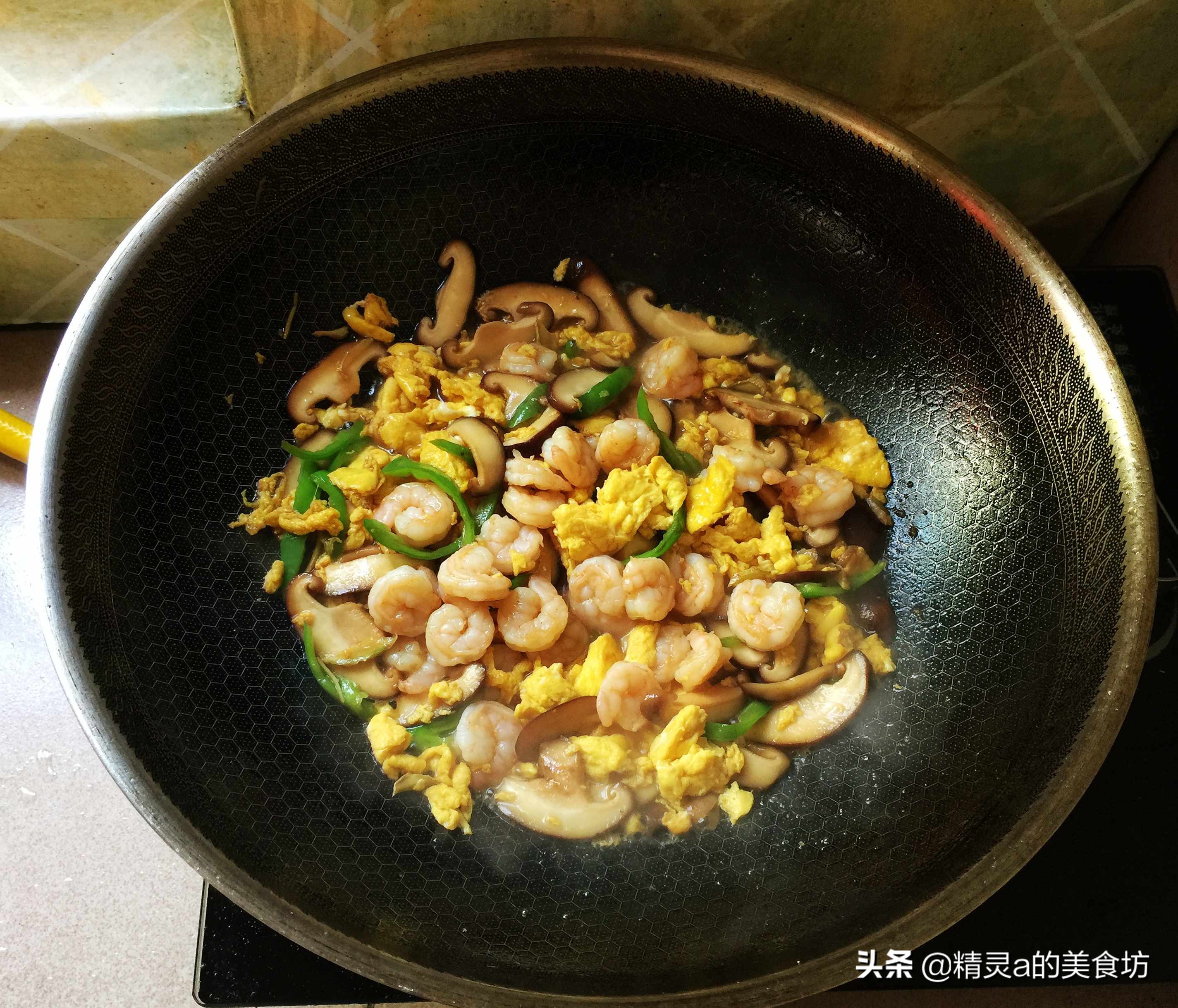 虾也可以这样做味道鲜美做法独特,虾就要这么做香气扑鼻好吃又营养