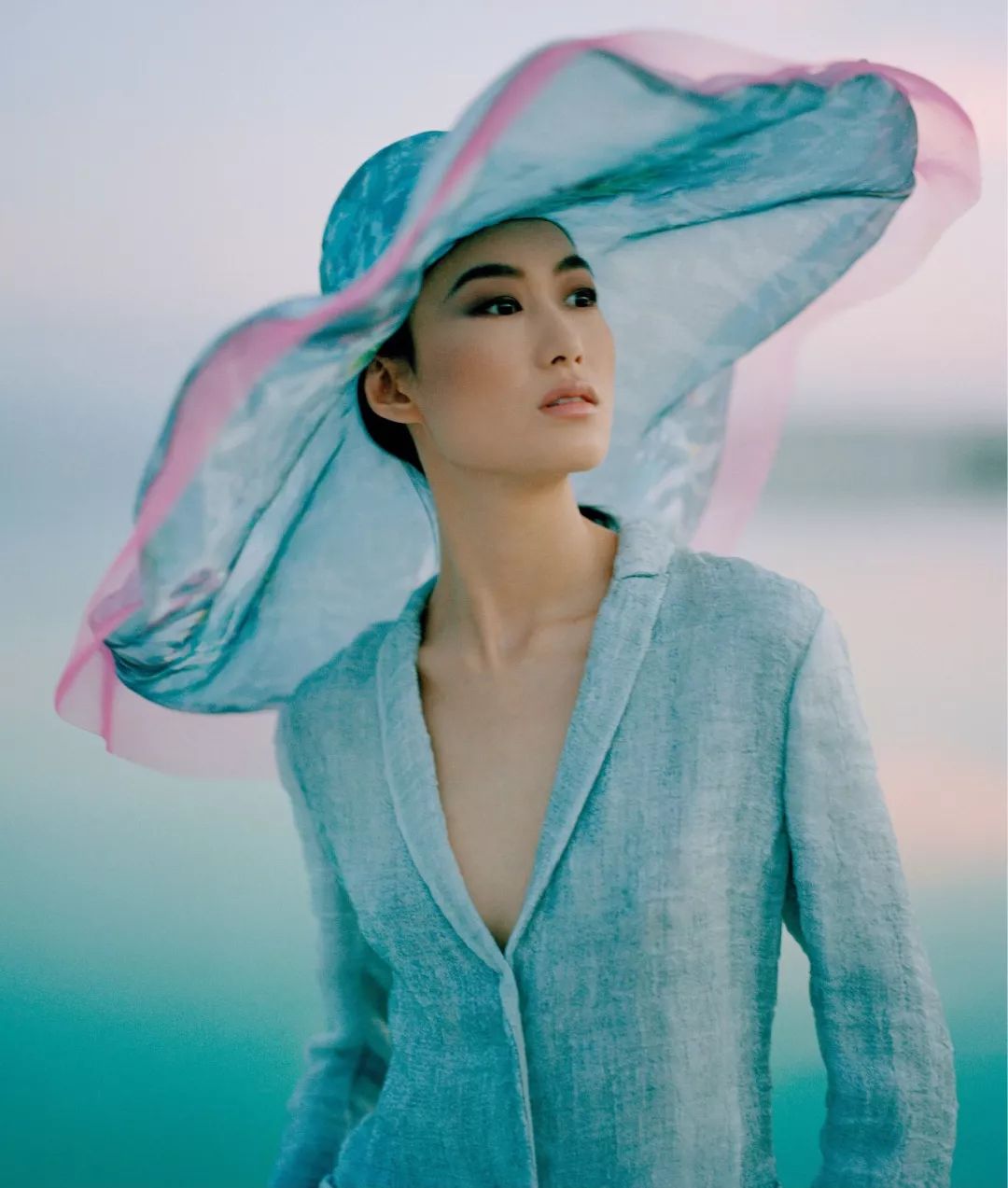 2019春夏4大流行趋势照着穿美到哭,今年秋冬流行这样穿时髦又温暖