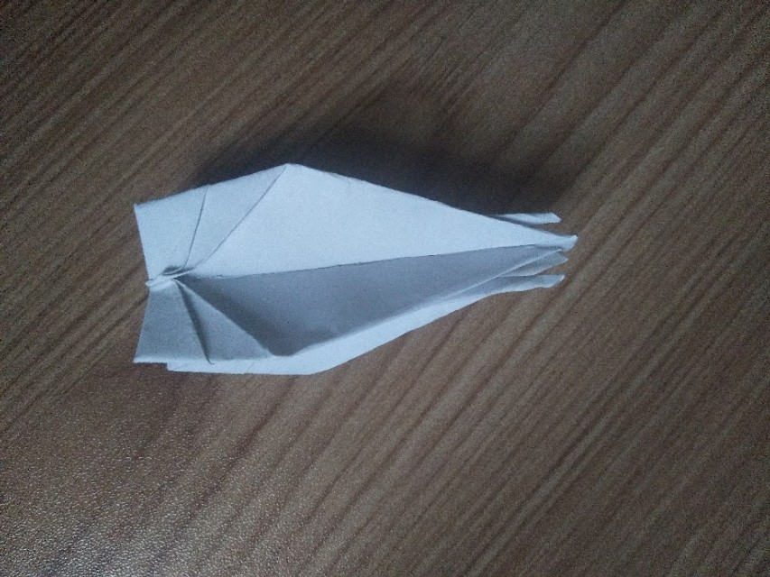 怎么折千纸鹤会飞,糖纸怎么折千纸鹤