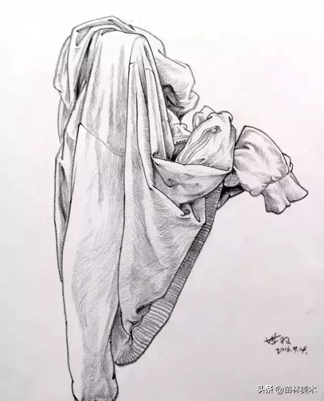 各种衣褶画法,衣褶不会上色