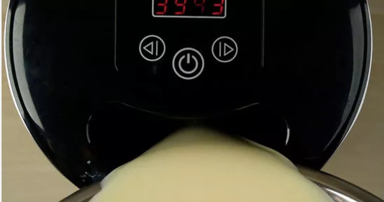 巧克力冰淇淋制作,小艾果制作冰淇淋