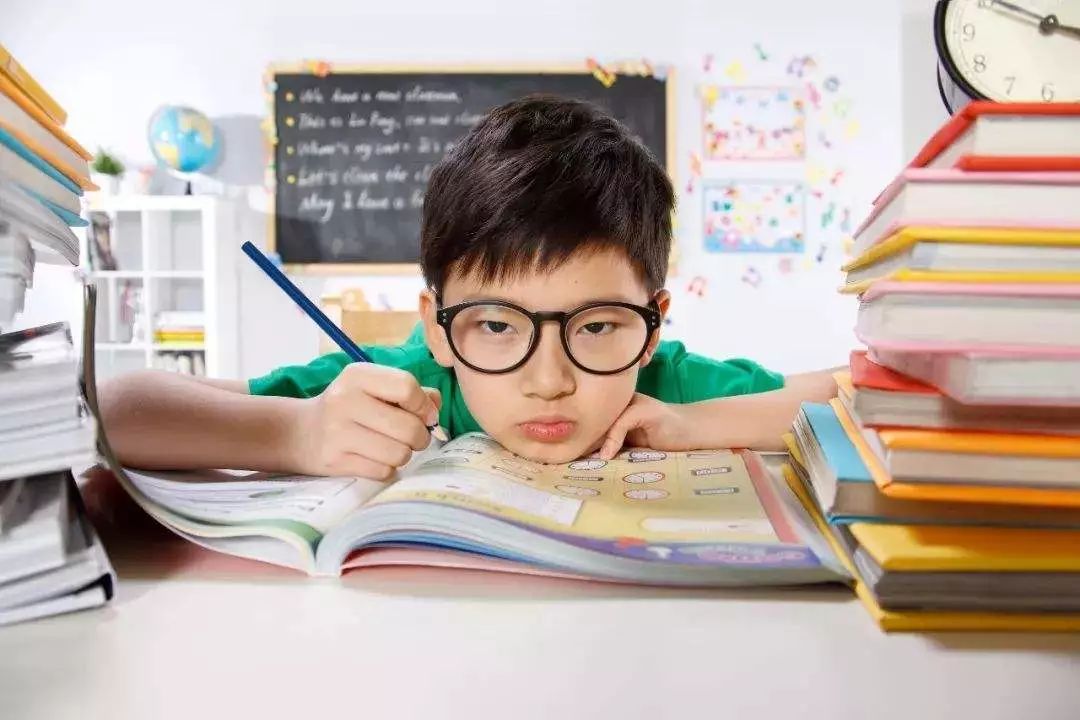 孩子做作业粗心该怎样惩罚,孩子做作业粗心大意要怎么处罚