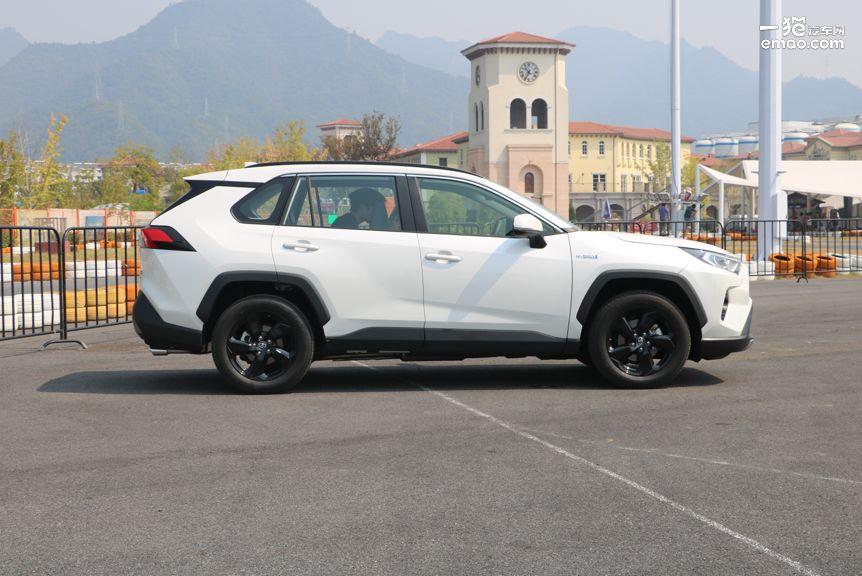 TNGA的革新有多强？试驾一汽丰田全新RAV4