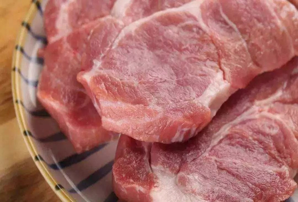 买猪肉记住三不买,买猪肉怎么选新鲜的和冷鲜肉