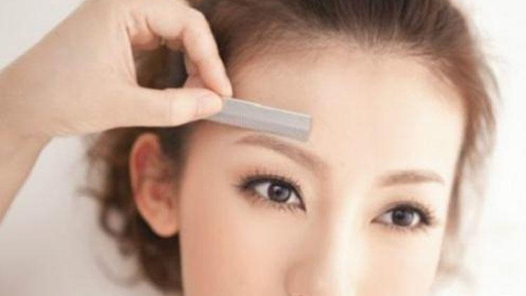 眉毛纹得太生硬,眉毛老是修不对称怎么办