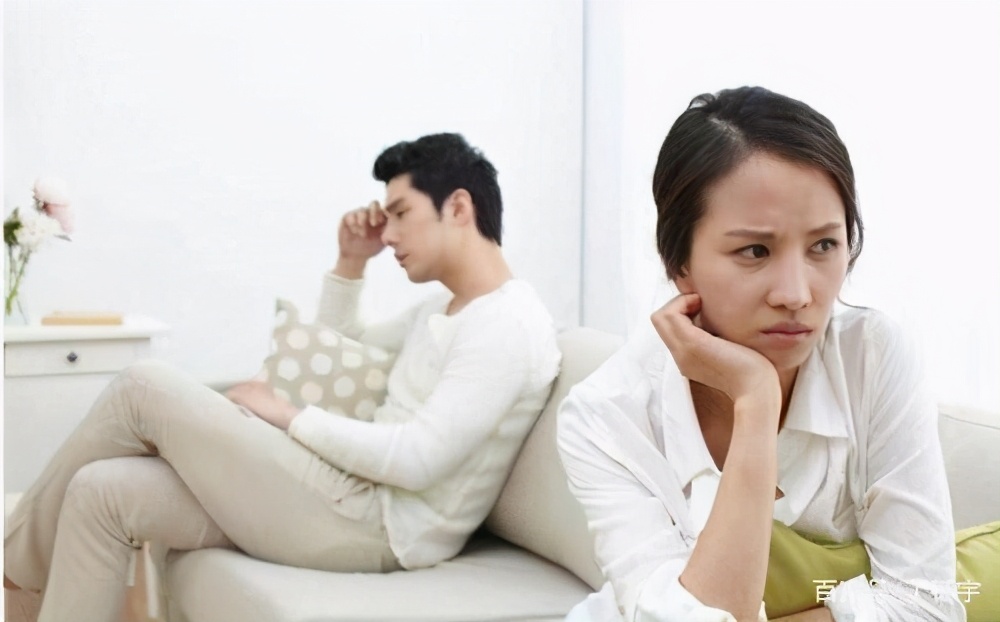 “老公背着我，经常给公婆钱”：缺乏信任的婚姻，不如一个人