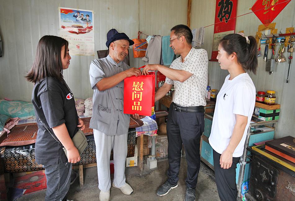 武山县务工经商流动*党**员*党**委开展七项活动喜迎中国*产党共**百年华诞
