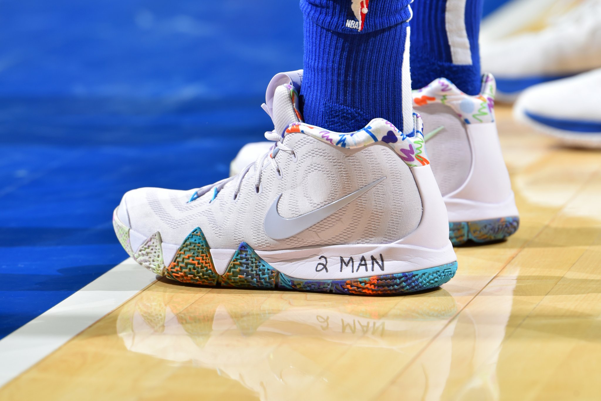 nba公认最好看的篮球鞋,nba常规赛球鞋上脚精选