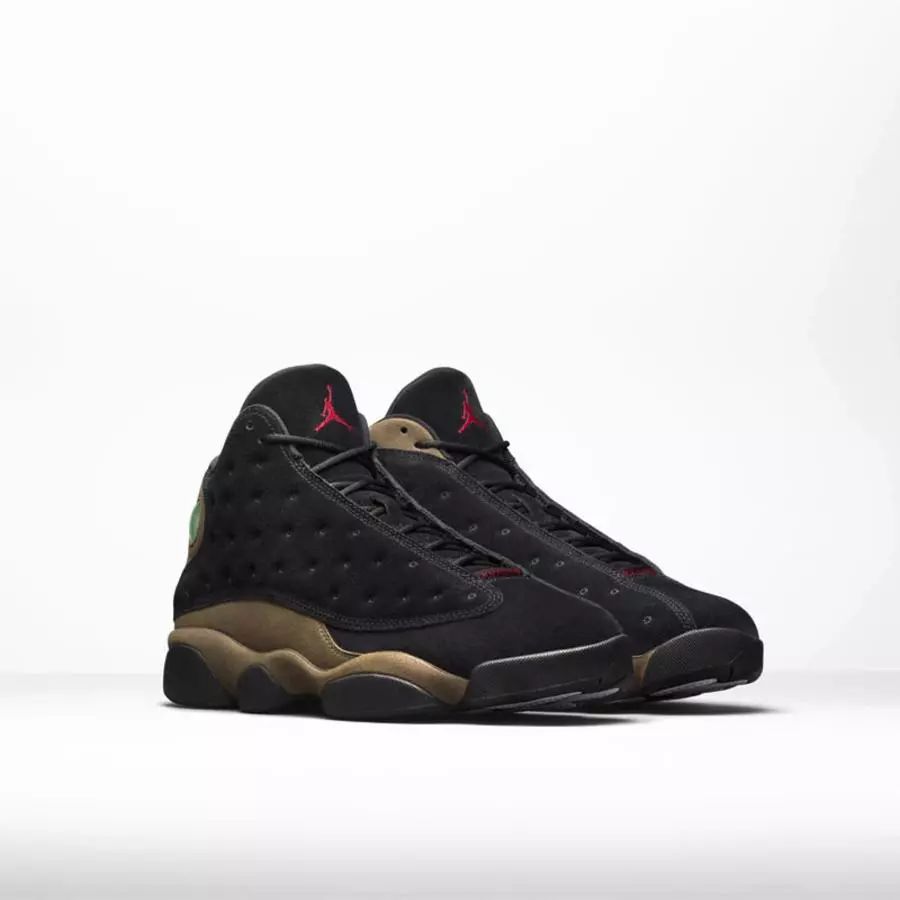 aj4涂鸦联名灰麂皮,aj4涂鸦与aj11