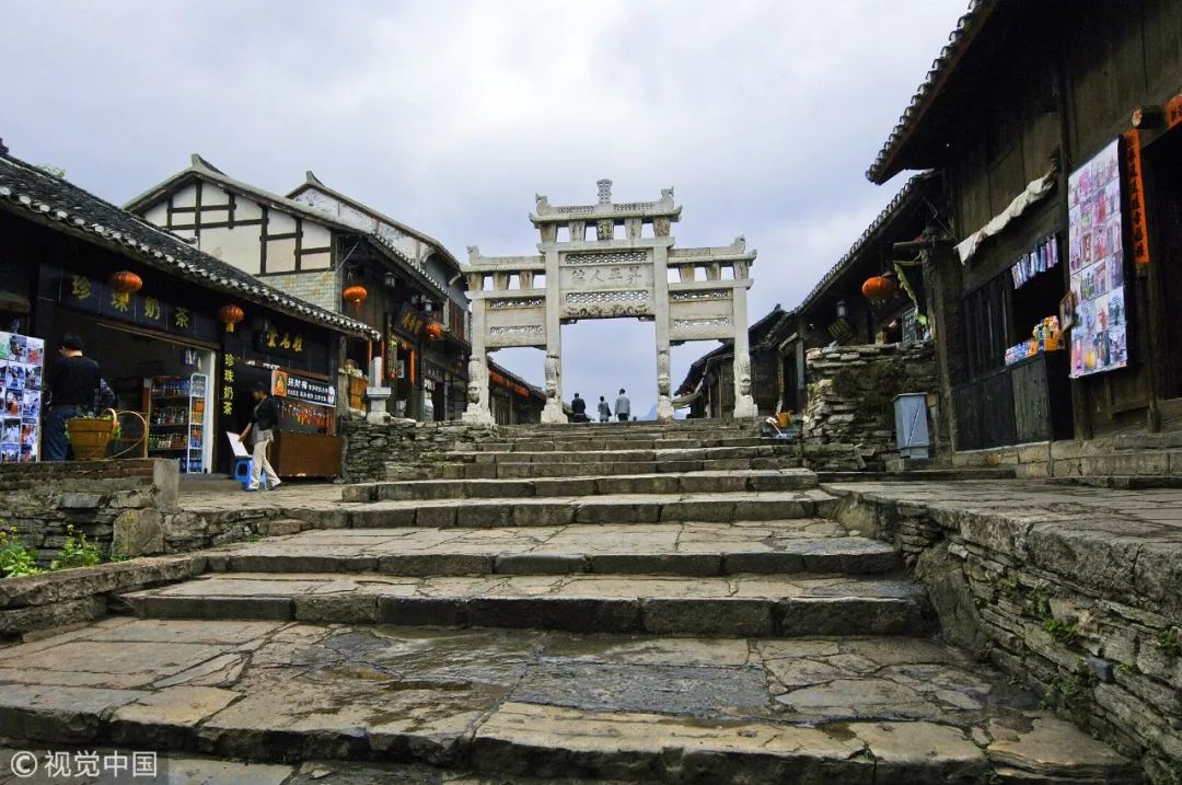 贵州遵义湄潭县扫雷英雄杜富国,遵义籍扫雷英雄杜富国的先进事迹