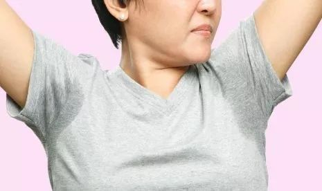 身体有异味是大病的前兆吗,体内早上有怪味是什么情况