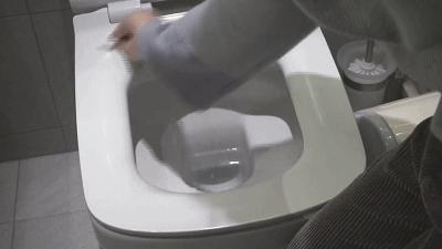坐人家坐过的热凳子会得传染病吗,别人坐热的凳子能直接坐下去吗
