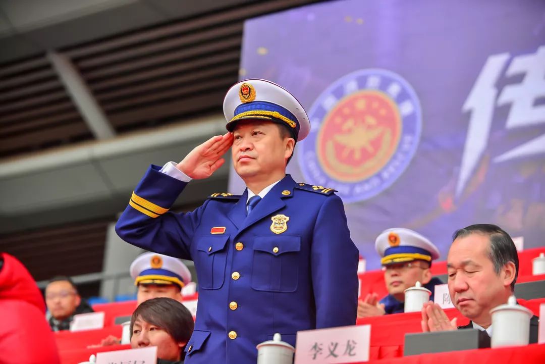 李铁消防员,消防员李铁