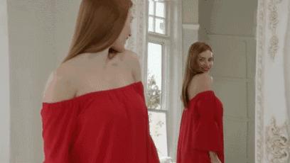 为什么能从鼻头上挤出白色的东西,鼻子挤出来的白丝是什么