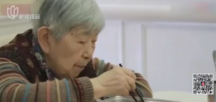 今朝上海|上海97岁“麻将王”，忘了全世界，都忘不了......麻将！