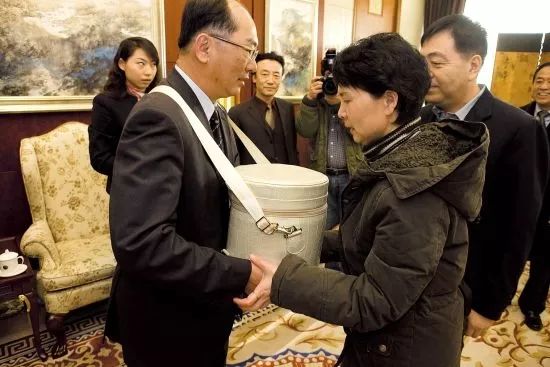 他是我*党**打入敌人内部的“一号人物”，然而却不为人知……