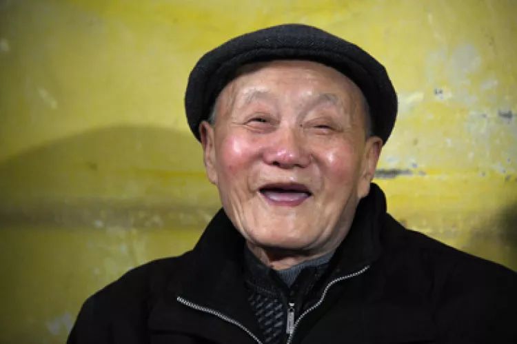 今天，为中国*产党共**打个广告