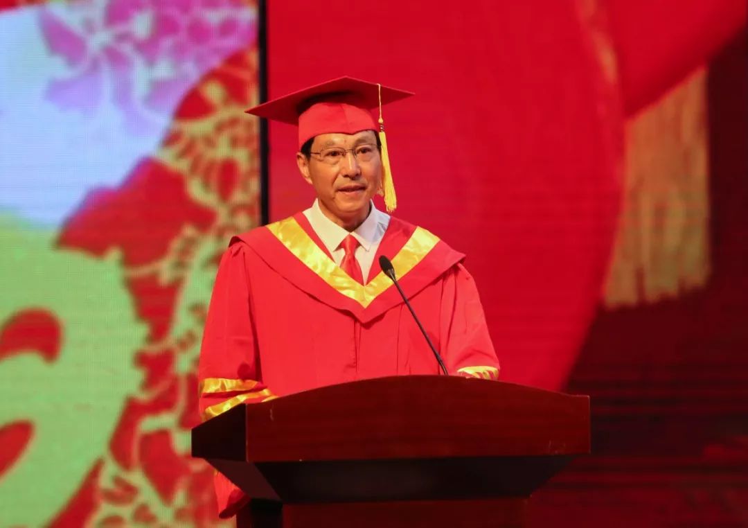 再见了我的大学央视纪录片,再见了我的大学诗朗诵