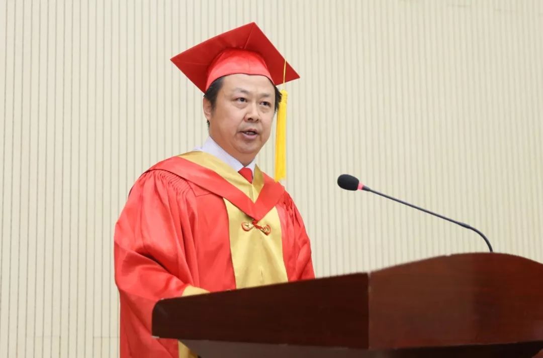 再见了我的大学央视纪录片,再见了我的大学诗朗诵