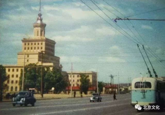 我叫北京，这是我最新的简历，请多关照