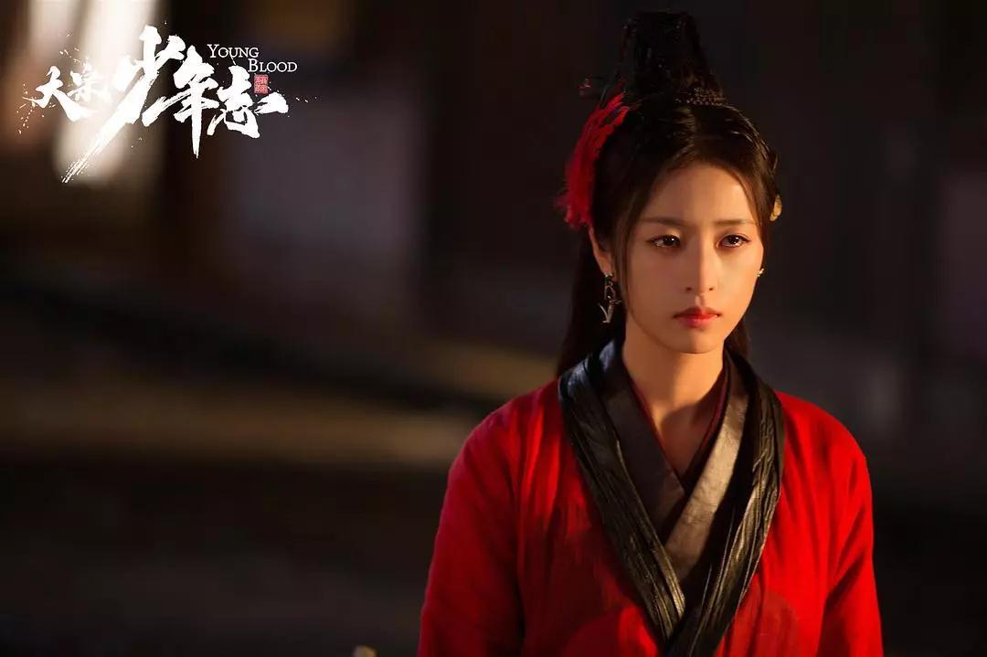 周雨彤惊艳美妆,四季美妆博主周雨彤