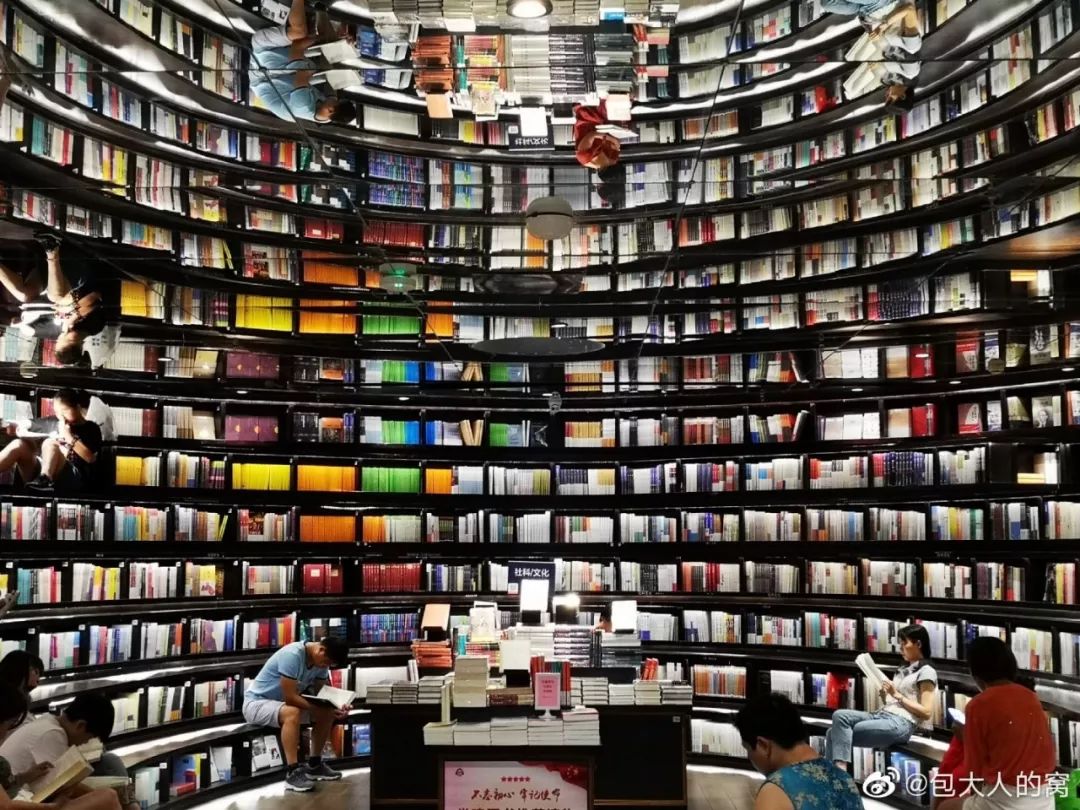 “火”上了央视！没想到夜晚的成都，居然藏了这么多耍法