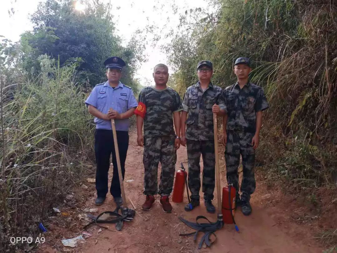 我在岗位上用行动守护平安,我在岗位上致敬特警