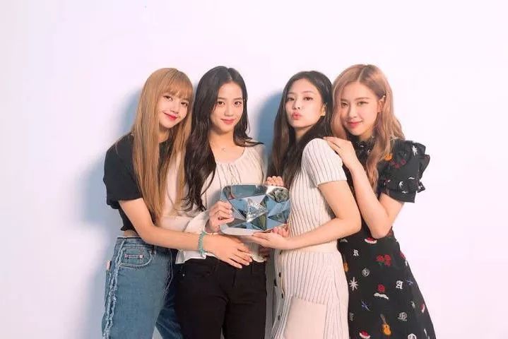 lisa综艺节目青春有你,lisa综艺节目青春有你舞蹈solo