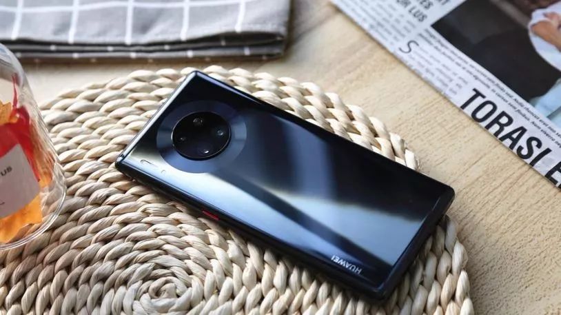 华为mate40pro和mate30pro5g,华为mate30pro5g版刷保时捷系统