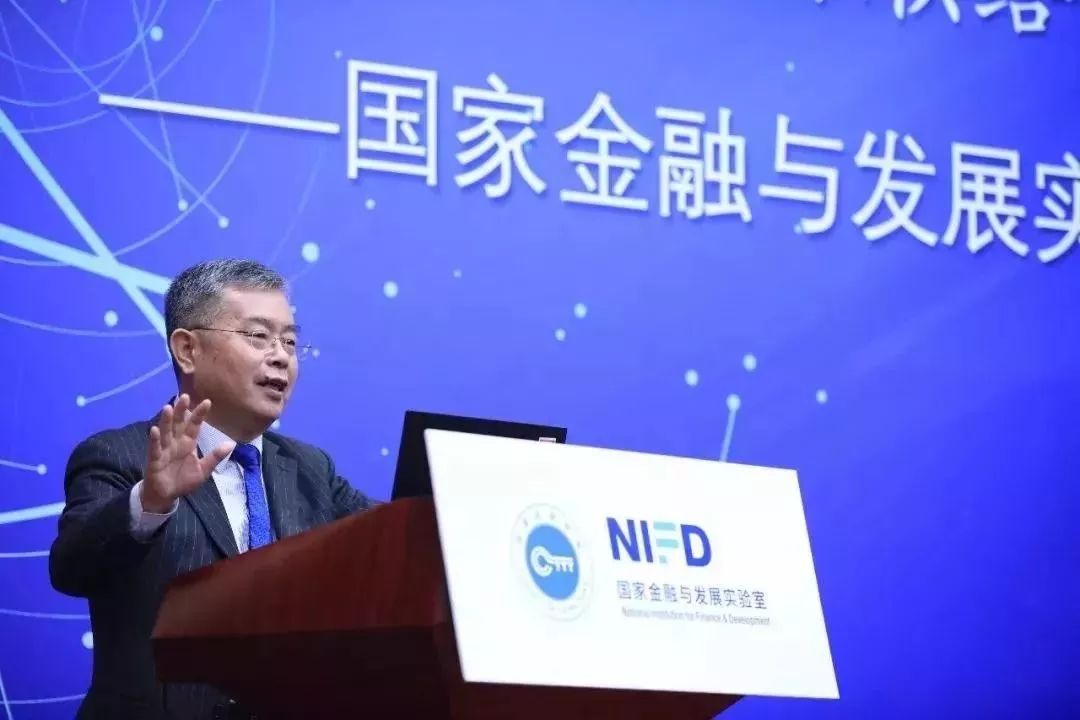 金融爱好者怎么系统领会知识,金融知识的入门领会