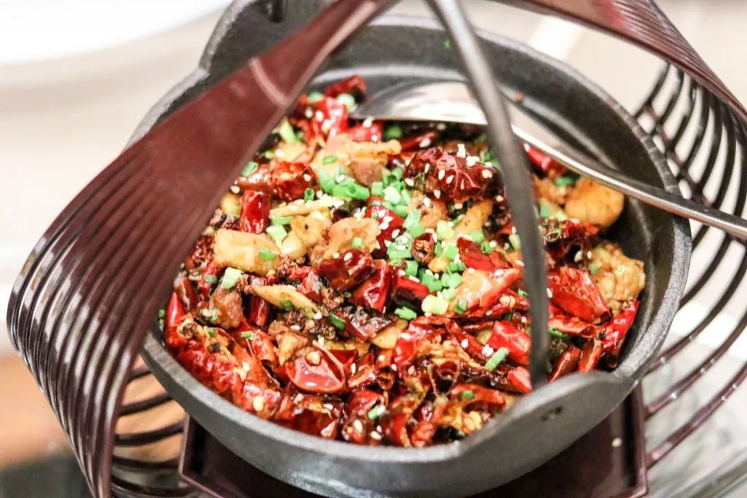 山水环抱、私汤入户|是时候造访全球首家悦榕庄温泉度假村了