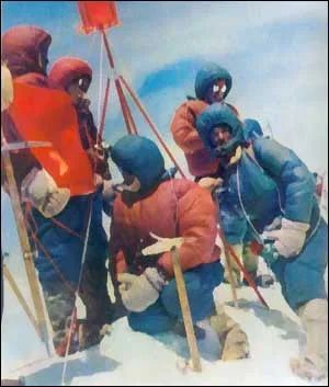 珠穆朗玛峰高度测量仪器,测量珠穆朗玛峰的历史意义