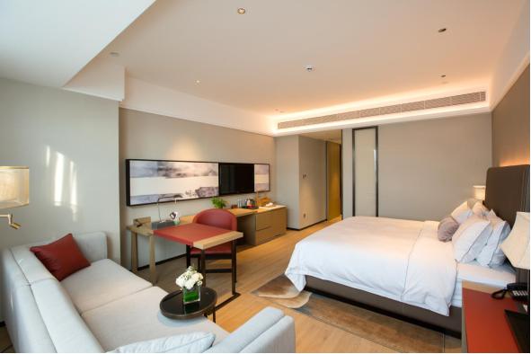 超值！住南宁高端酒店还送“光影节”门票，快来看看!