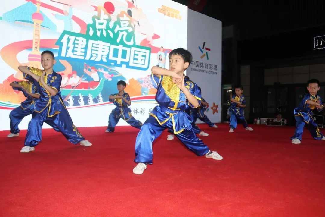 浙江金华体彩“金彩时刻”：这一刻你光芒万丈