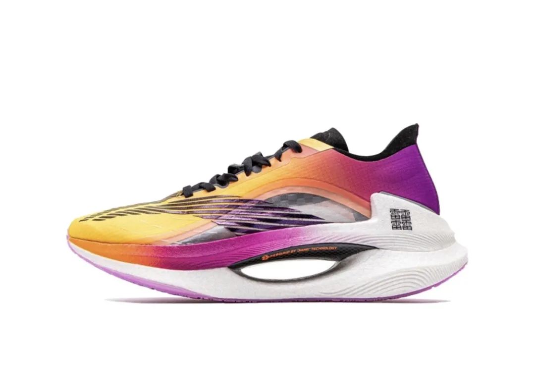 aj1小闪电2021版穿搭,nikeaj1白蓝闪电倒钩渐变