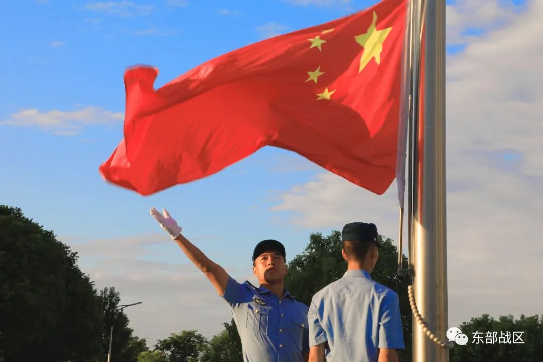 歌唱祖国升旗军乐团,歌唱祖国升旗2008