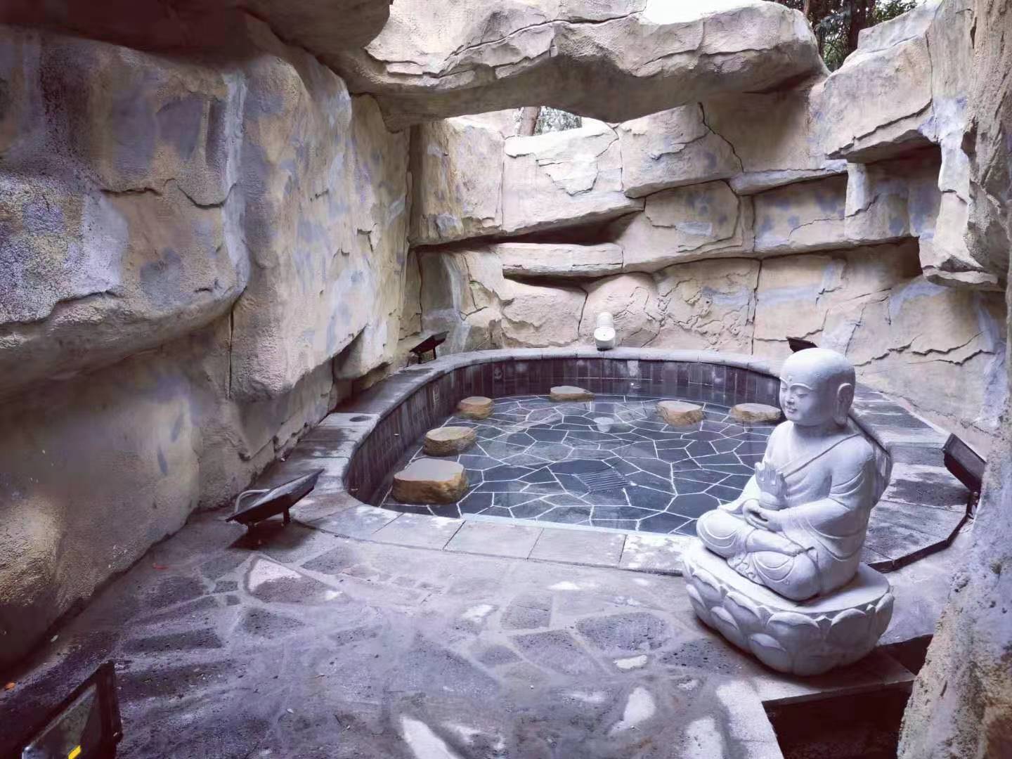 去庐山看雪可以徒步上去吗,庐山滑雪可以进去吗