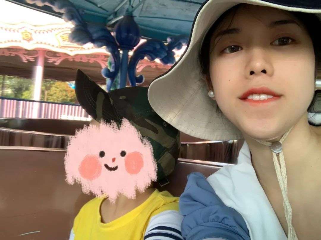 月薪两万，每天4小时，我的工作是陪富家小孩吃喝玩乐